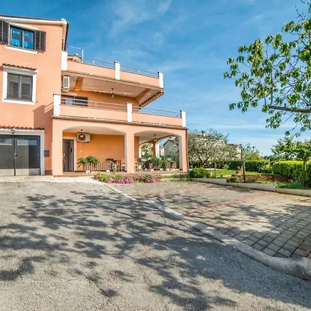 Fuer 6 Personen Ca 60 Qm In Pula, Istrien Istrische Riviera Appartement