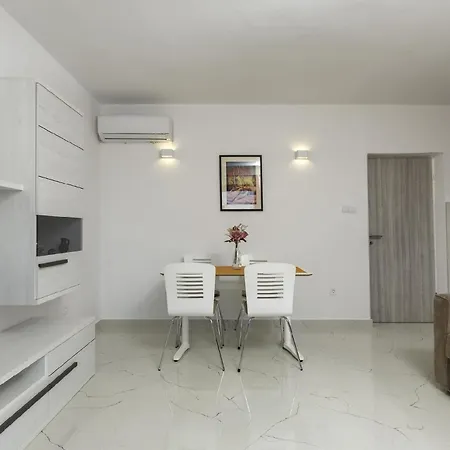 Fuer 6 Personen Ca 60 Qm In Pula, Istrien Istrische Riviera * Pula